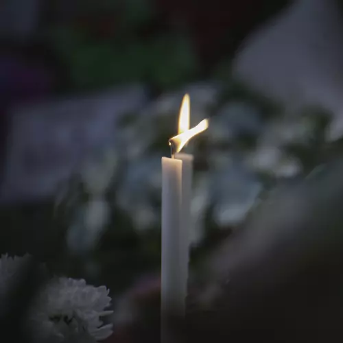 Kužeľová sviečka biela - sada 40 ks – Obrázok 3