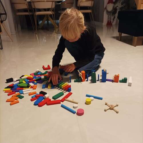 Kruzzel 22914 Drevené domino farebné 360 ks – Obrázok 12
