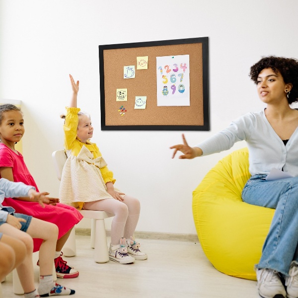 Nástenná Korková Tabuľa 91cm X 60cm – Obrázok 5