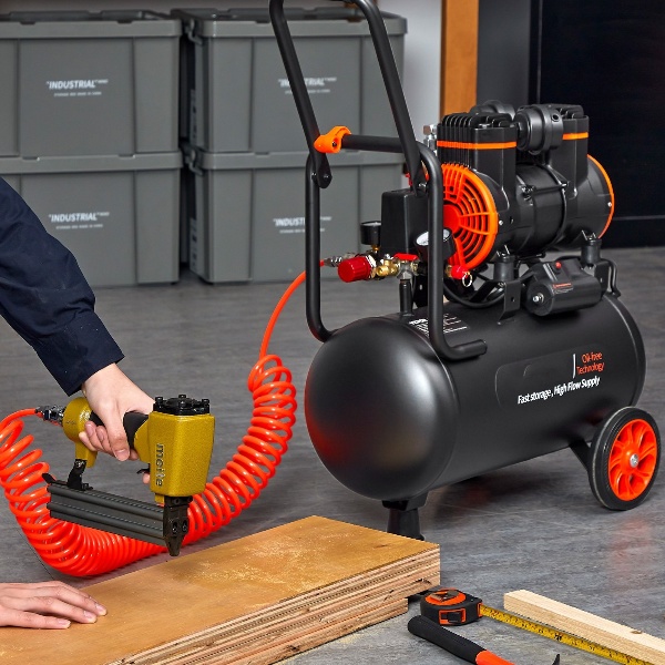 Vzduchový Kompresor 1450W 24l – Obrázok 3