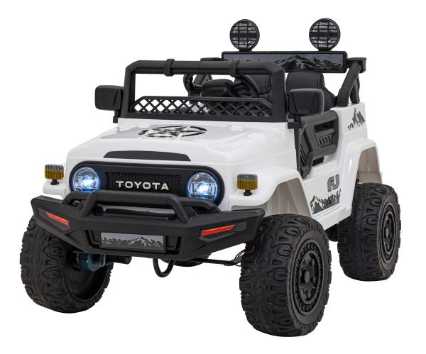 Toyota FJ Cruiser biela – Obrázok 3