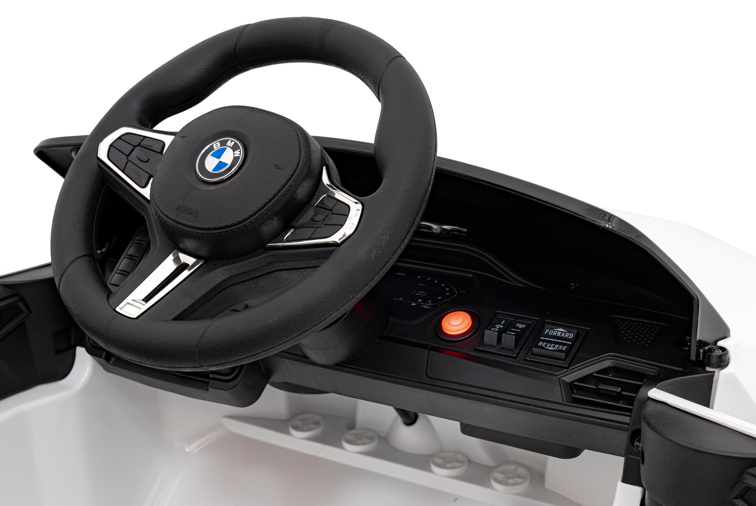 Vozidlo BMW M4 Biela – Obrázok 10