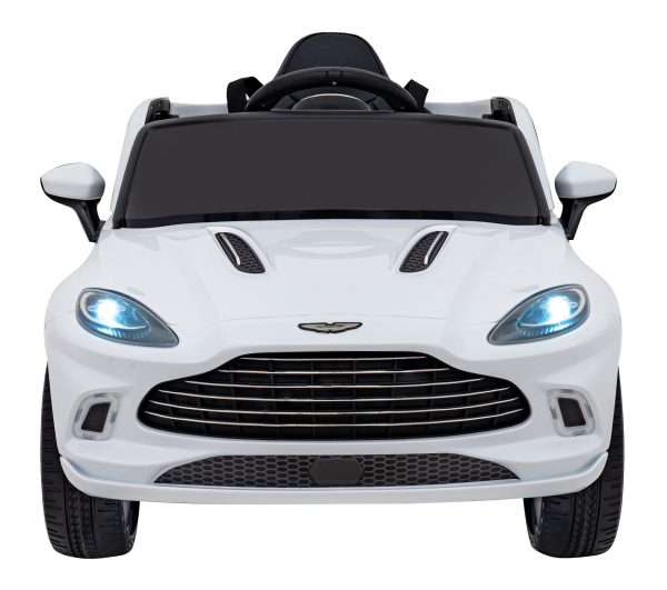 Vozidlo Aston Martin DBX v bielej farbe – Obrázok 2