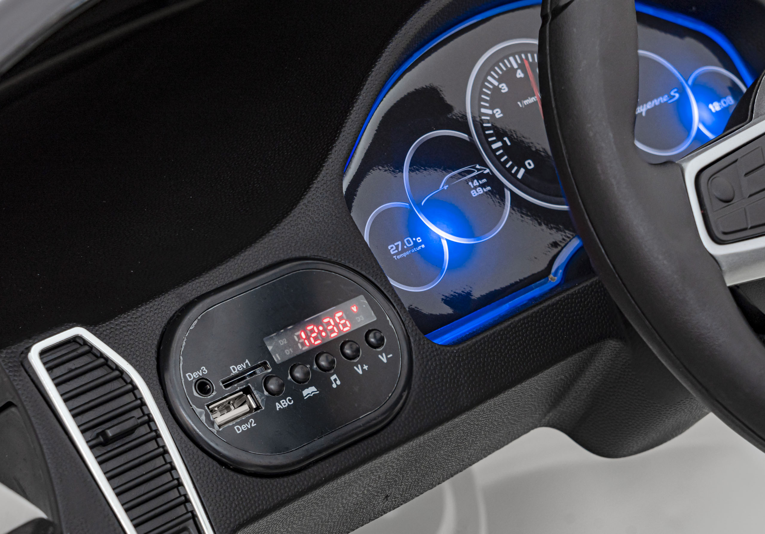 Farba vozidla Porsche Cayenne S biela – Obrázok 10