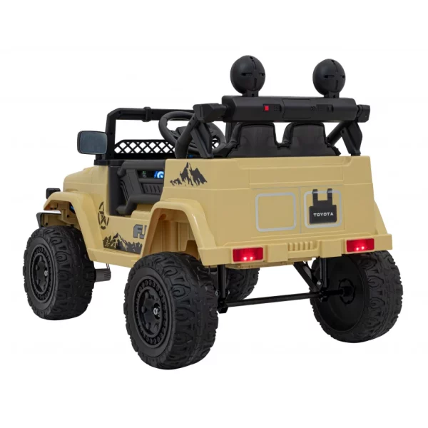 Toyota FJ Cruiser béžová – Obrázok 7