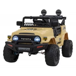 Toyota FJ Cruiser béžová