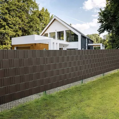 Plotová tieniaca fólia 19 cm x 35 m, 450g/m2 hnedá – Obrázok 4