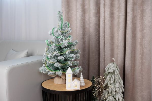 Ozdoba MagicHome Vianoce, girlanda - guľočky, zlatá/zelená. 9 m – Obrázok 2