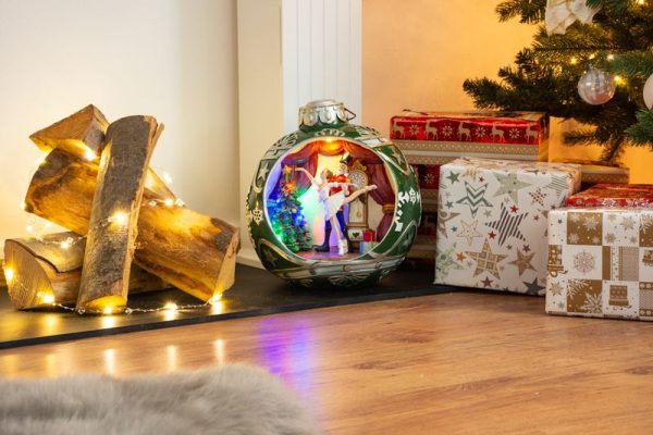 Dekorácia MagicHome Vianoce, Balet v guli, 7 LED, farebná, s melódiami, 3xAA, interiér, 30,50x26,50x31,70 cm – Obrázok 3
