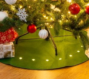 Koberec MagicHome Vianoce, zelený, pod vianočný stromček, s hviezdičkami, 22x LED, teplá biela, 2xAA, 90 cm
