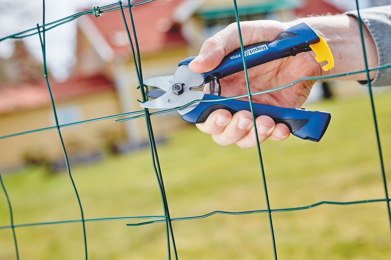 Kliešte RAPID FP20, viazacie na spony, sponkovacie, na pletivo a plot, na viazanie pletiva, na drôt, spony RAPID VR16, VR22 – Obrázok 3