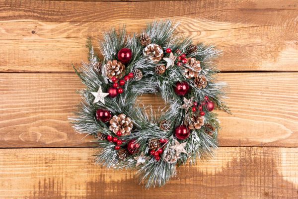 Veniec MagicHome Vianoce, prírodný, závesný, s čečinou a hviezdami, 39 cm – Obrázok 3