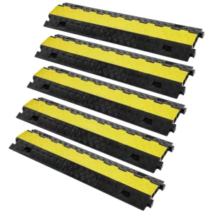 Sada 5 2-kanálových ochranných lanových rámp Káblový mostík z TPU a TPR hadicového mostíka 91,8 x 25 x 4,3 cm ochrana proti prejazdu Nosnosť 10 000 kg (na nápravu) Káblová rampa Protišmykový dizajn Ideálne pre parkoviská