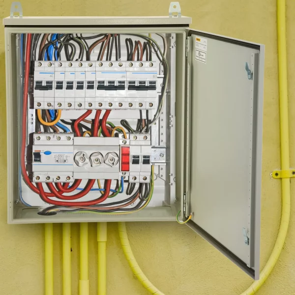 Elektrická krabica  60x60x30cm NEMA 4 Vonkajšia skrinka IP65 Vodotesná a prachotesná rozvodná krabica vyrobená z uhlíkovej ocele valcovanej za studena s pántami pre vonkajšie a vnútorné použitie s krytom proti dažďu – Obrázok 5