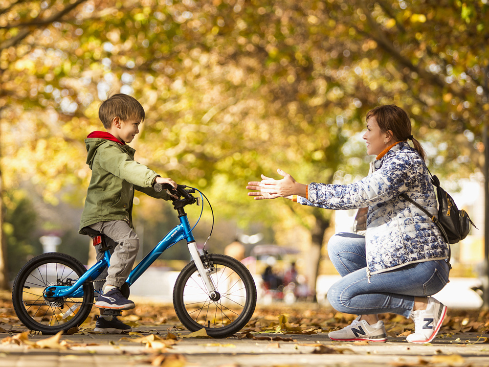Moderný ľahký hliníkový detský bicykel RoyalBaby 16" Mars RO0176 NI – Obrázok 11