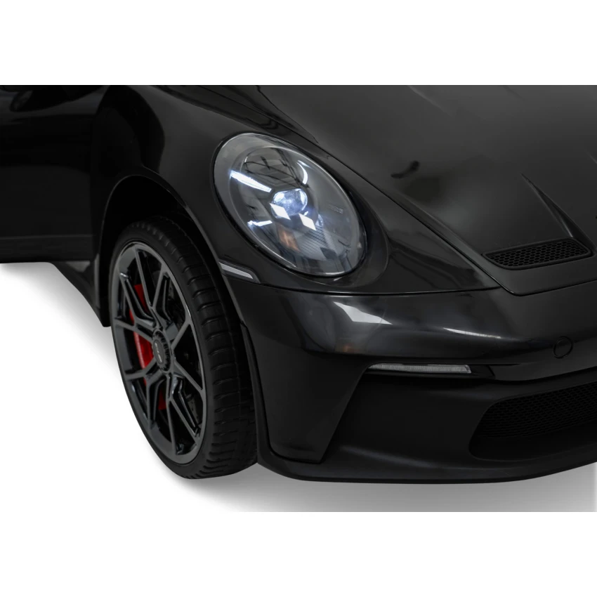 Elektrické autíčko Porsche 911GT3 24V s pohonom 4x4, čierne, Dvojmiestne sedadlo, 2,4 GHz diaľkové ovládanie, USB/AUX Vstup, 200W motory, Odpruženie, Lítiová batéria, LED svetlá vpredu aj vzadu, ORIGINÁL licencia – Obrázok 4