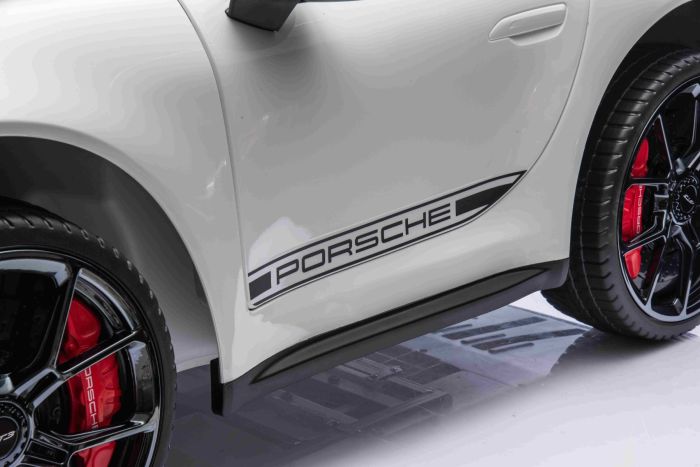Elektrické autíčko Porsche 911GT3 24V s pohonom 4x4, Biele, Dvojmiestne sedadlo, 2,4 GHz diaľkové ovládanie, USB/AUX Vstup, 200W motory, Odpruženie, Lítiová batéria, LED svetlá vpredu aj vzadu, ORIGINÁL licencia – Obrázok 9