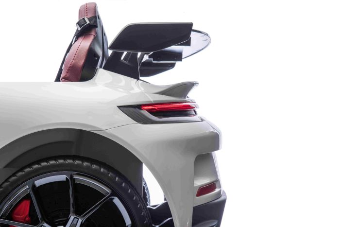 Elektrické autíčko Porsche 911GT3 24V s pohonom 4x4, Biele, Dvojmiestne sedadlo, 2,4 GHz diaľkové ovládanie, USB/AUX Vstup, 200W motory, Odpruženie, Lítiová batéria, LED svetlá vpredu aj vzadu, ORIGINÁL licencia – Obrázok 6