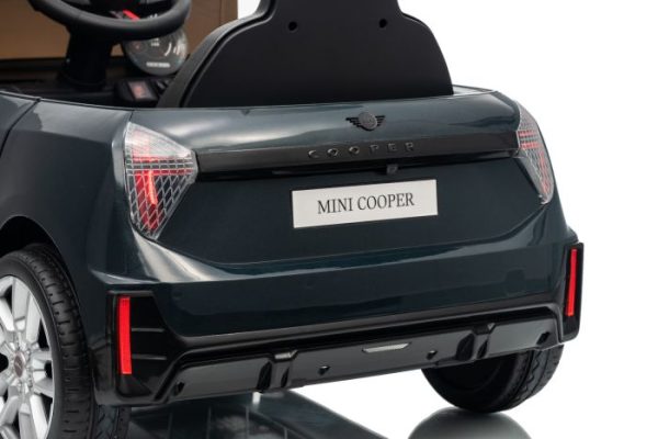 Elektrické autíčko BMW Mini Cooper 12V, čierne, USB Vstup s Bluetooth pripojením na MP3 Prehrávači, 2,4 GHz diaľkové ovládanie, 2 x 25W Motor, Lítiová batéria, LED svetlá, ORIGINAL licencia – Obrázok 3