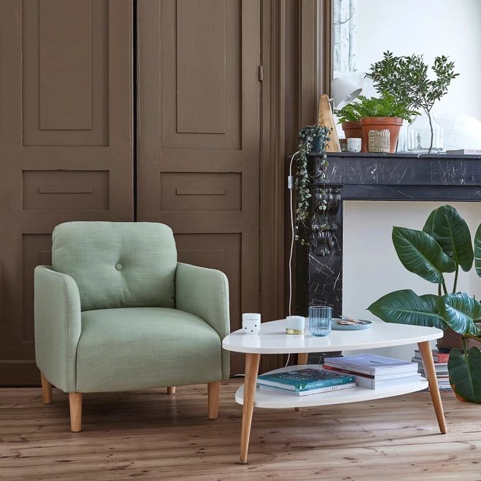 Moderný konferenčný stolík s poličkou a drevenými nohami, biely, ModernHome – Obrázok 6