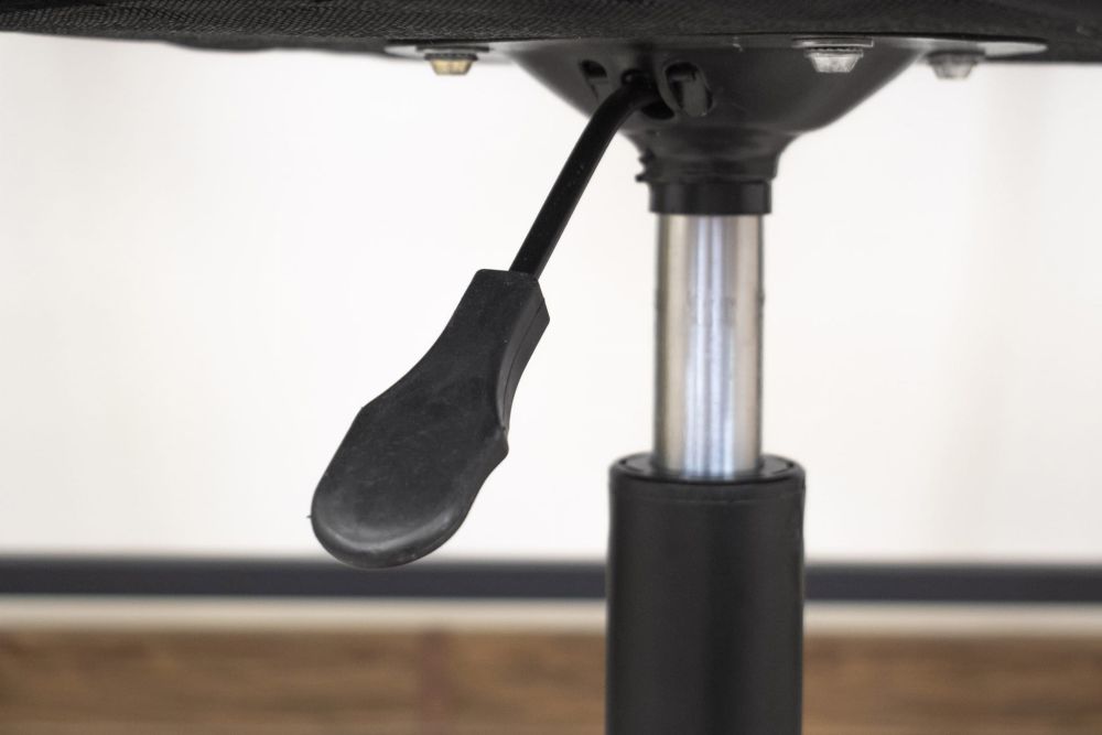 Otočná stolička NOTO z ekokože - čierna – Obrázok 6