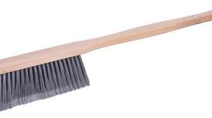 Metlička CRW BN60, nylon, predĺžená drevená rukoväť, 70 cm, mix farieb