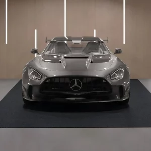 Podlahová rohož do garáže 2692,4 x 6705,6 x 2,4 mm Dielenska podlaha 820-850 g/m² Podlahová plsť do garáže a TPE absorbujúca olej Podlahová rohož do garáže Servisná rohož Ochranné podlahové panely do garáže