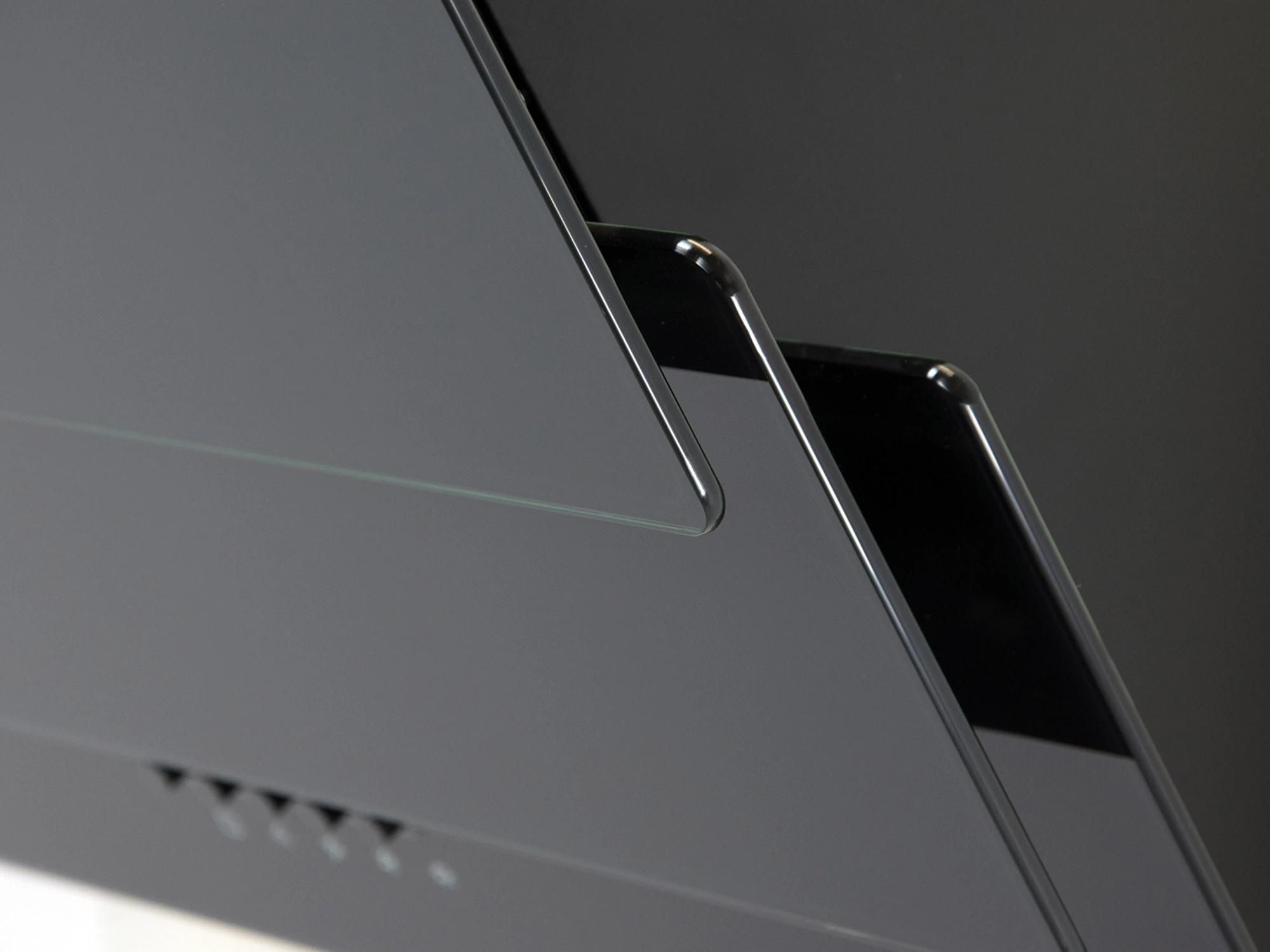 Berdsen BT-212 60 cm komínový digestor čierny – Obrázok 4