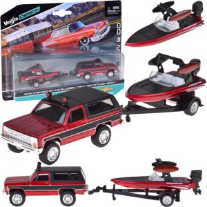 Licencované kovové auto Maisto Chevrolet K5 Blazer + loď 1:64 ZA5964